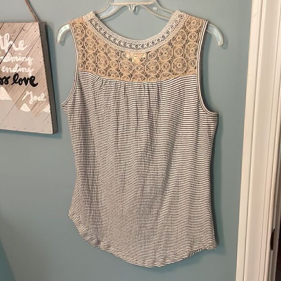 Mauve Lace Sleeveless Top - Small - Excellent Condition - Picture 13 of 14